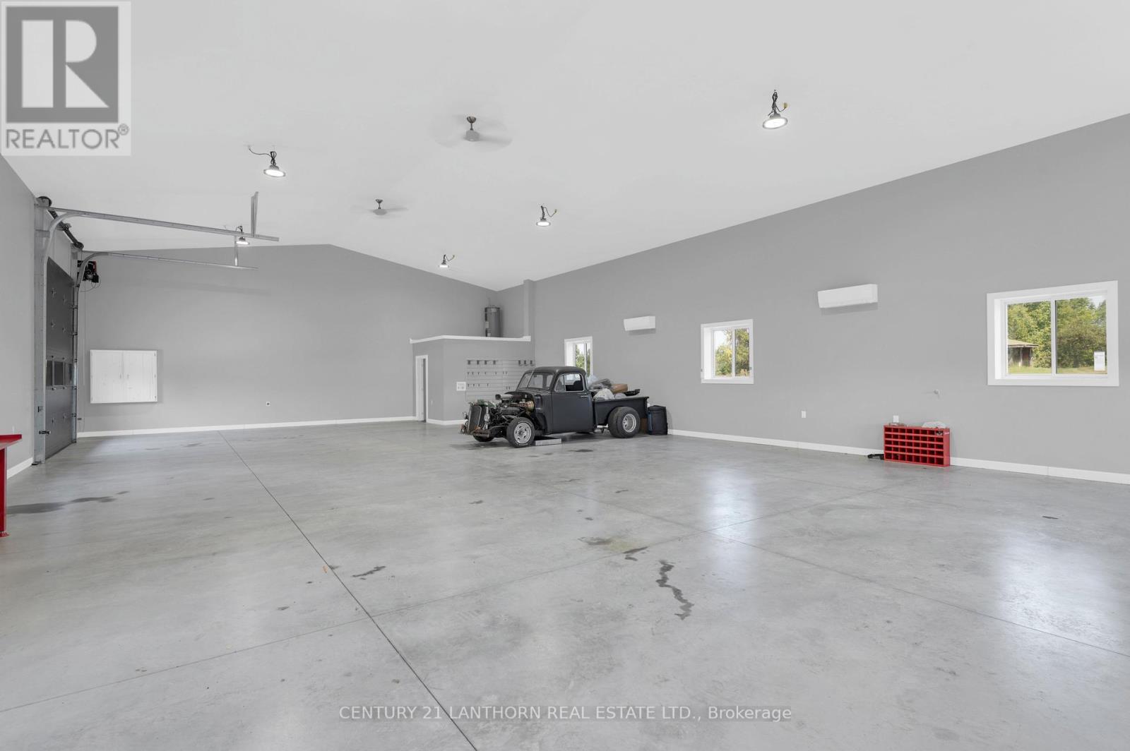 495 Barker Road, Madoc, ON - Indoor Photo Showing Garage