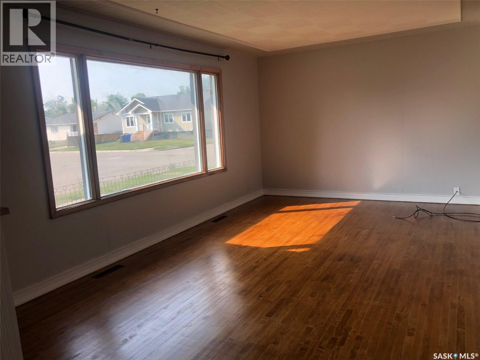 303 Fourth Avenue E, Canora, SK - Indoor Photo Showing Other Room