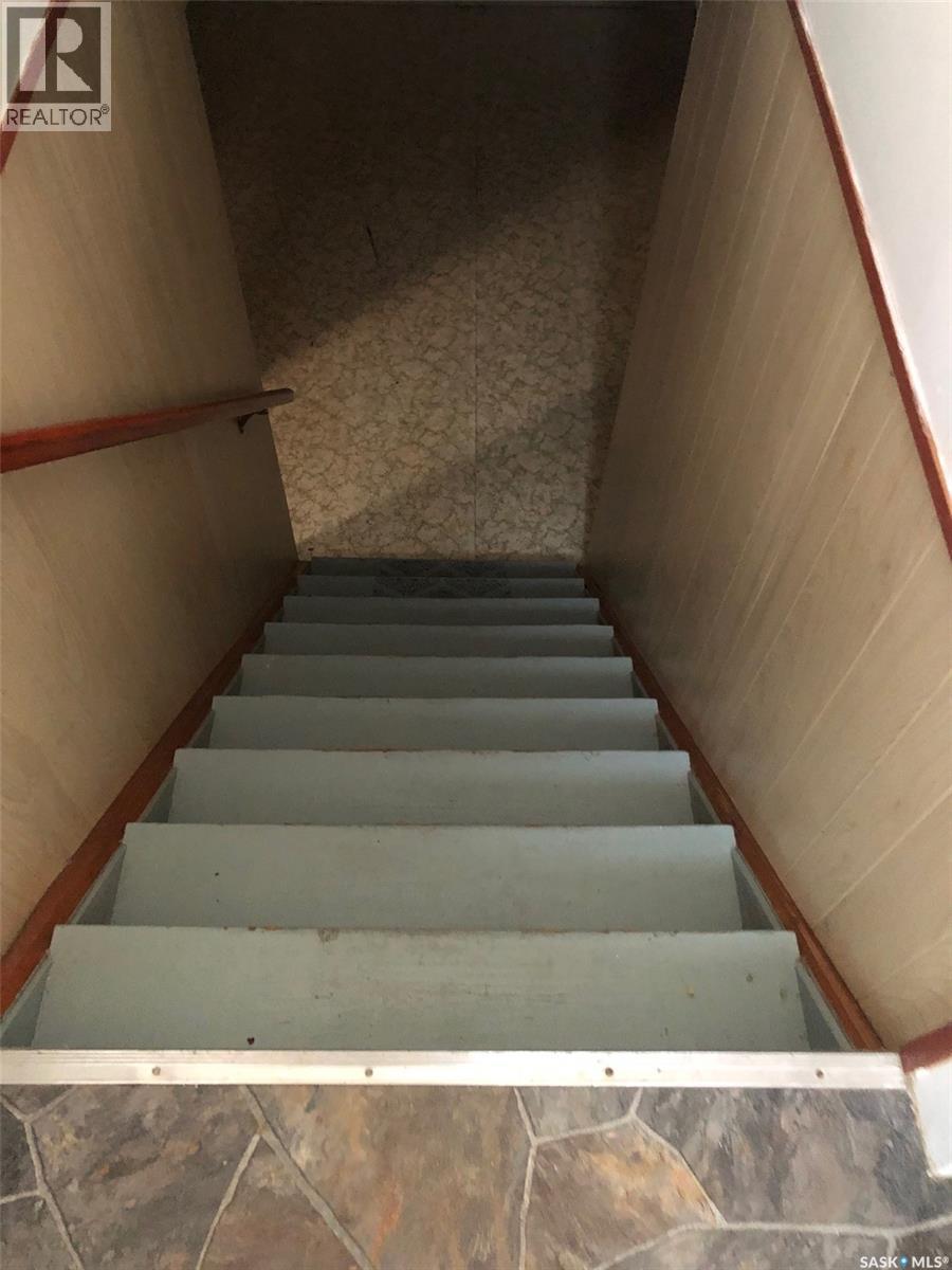 303 Fourth Avenue E, Canora, SK - Indoor Photo Showing Other Room