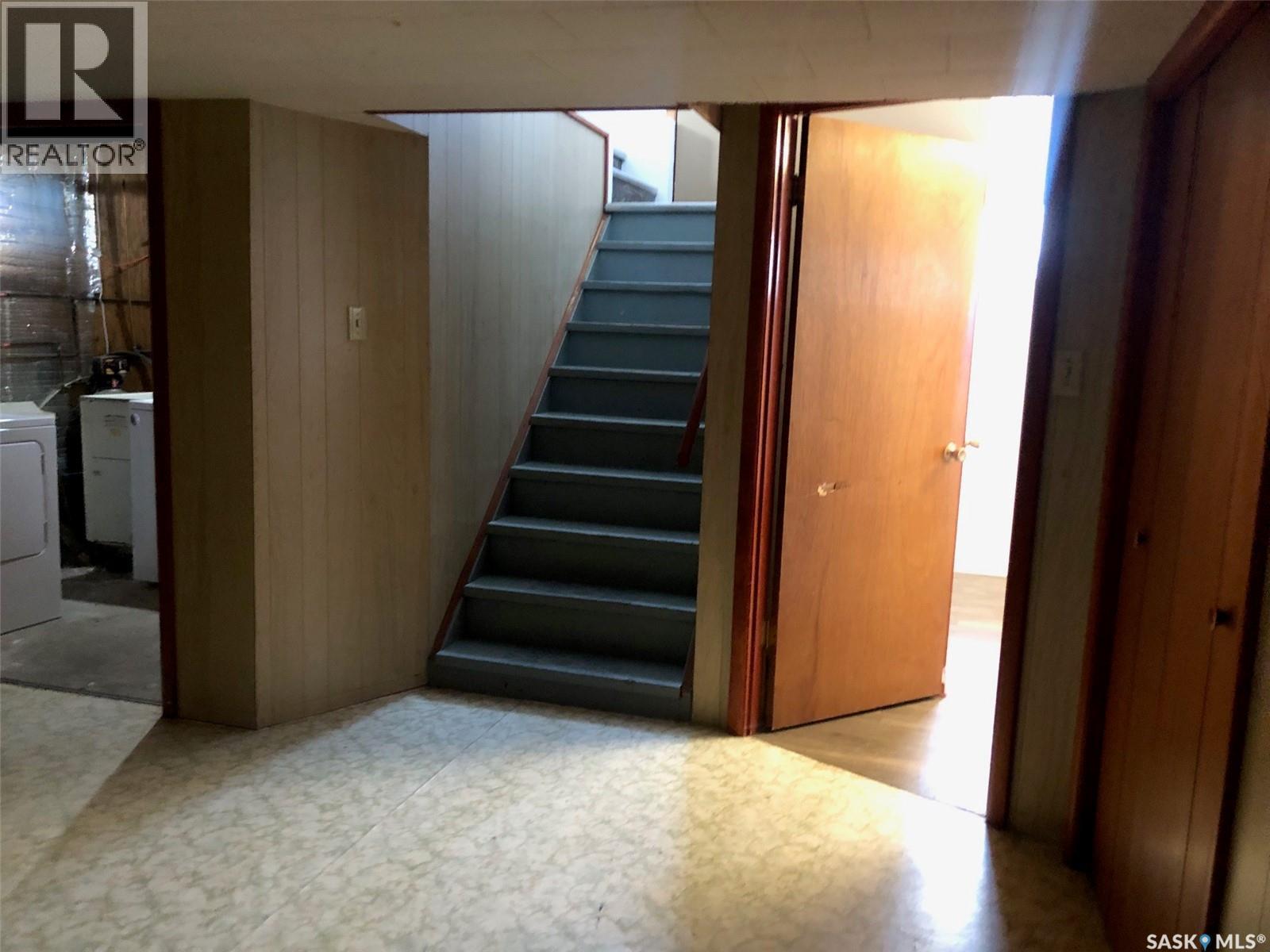 303 Fourth Avenue E, Canora, SK - Indoor Photo Showing Other Room