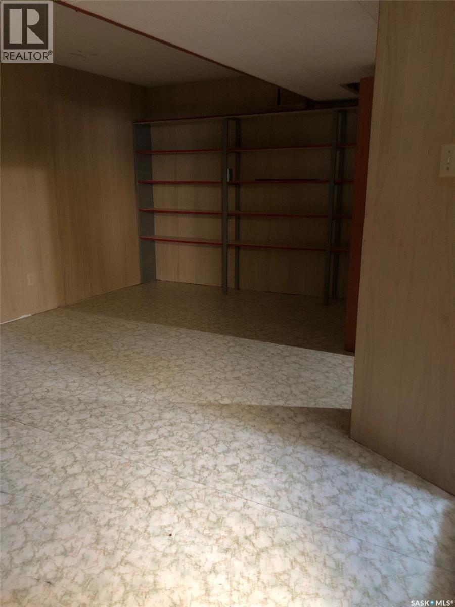 303 Fourth Avenue E, Canora, SK - Indoor Photo Showing Other Room