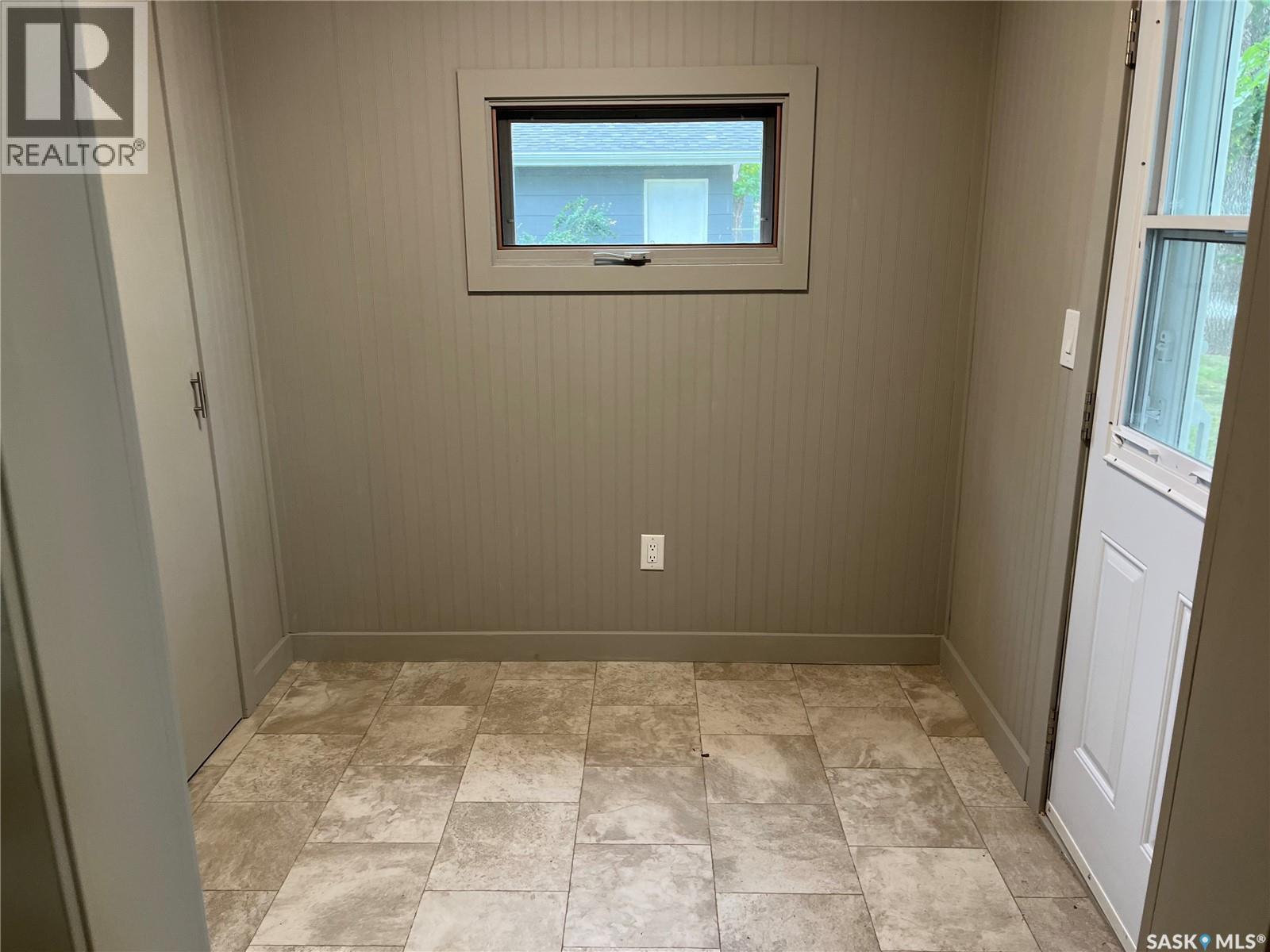 103 4Th Avenue E, Lafleche, SK - Indoor Photo Showing Other Room