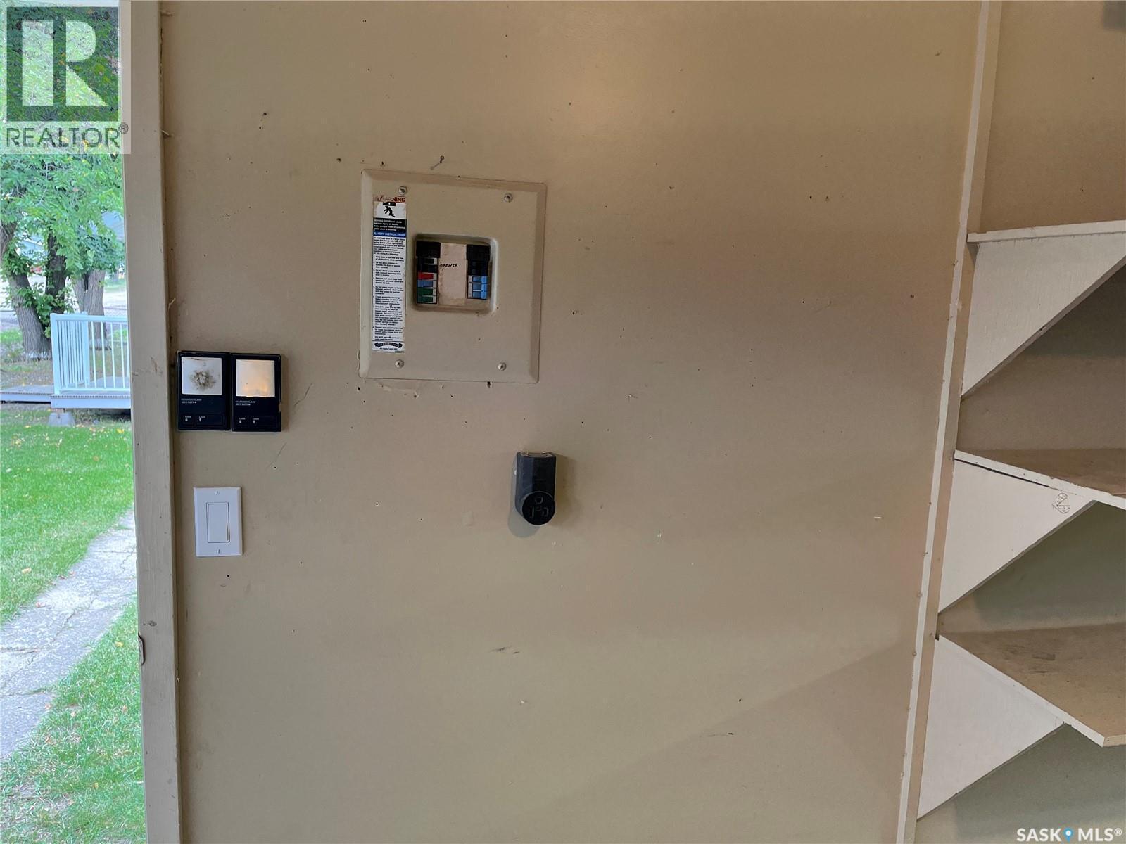 103 4Th Avenue E, Lafleche, SK - Indoor Photo Showing Other Room