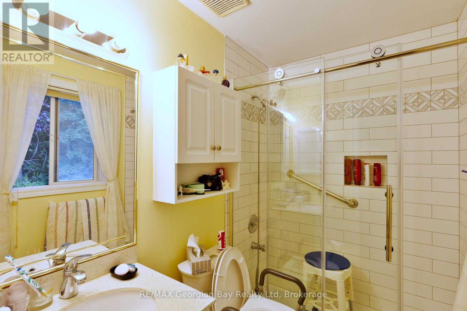 1057 Dina Crescent, Midland, ON - Indoor Photo Showing Bathroom