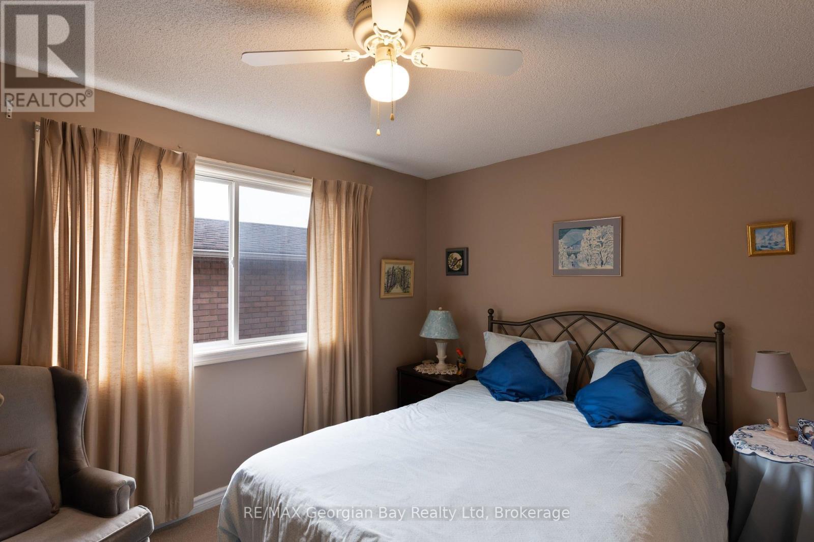 1057 Dina Crescent, Midland, ON - Indoor Photo Showing Bedroom