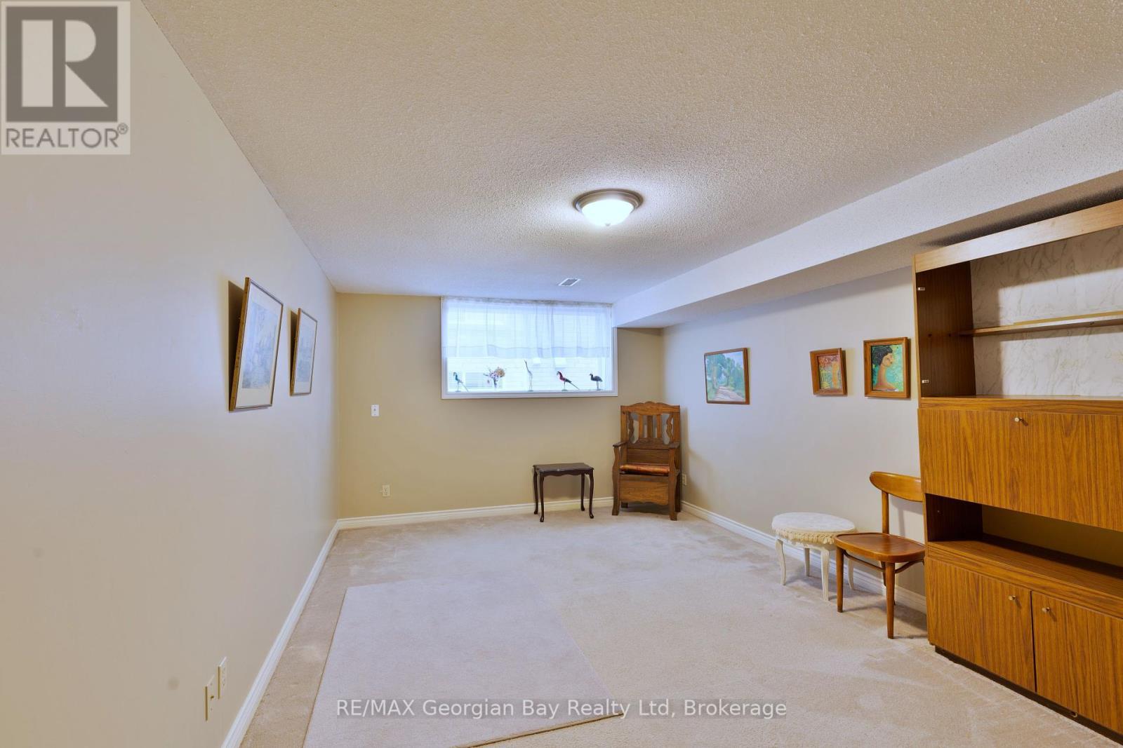 1057 Dina Crescent, Midland, ON - Indoor