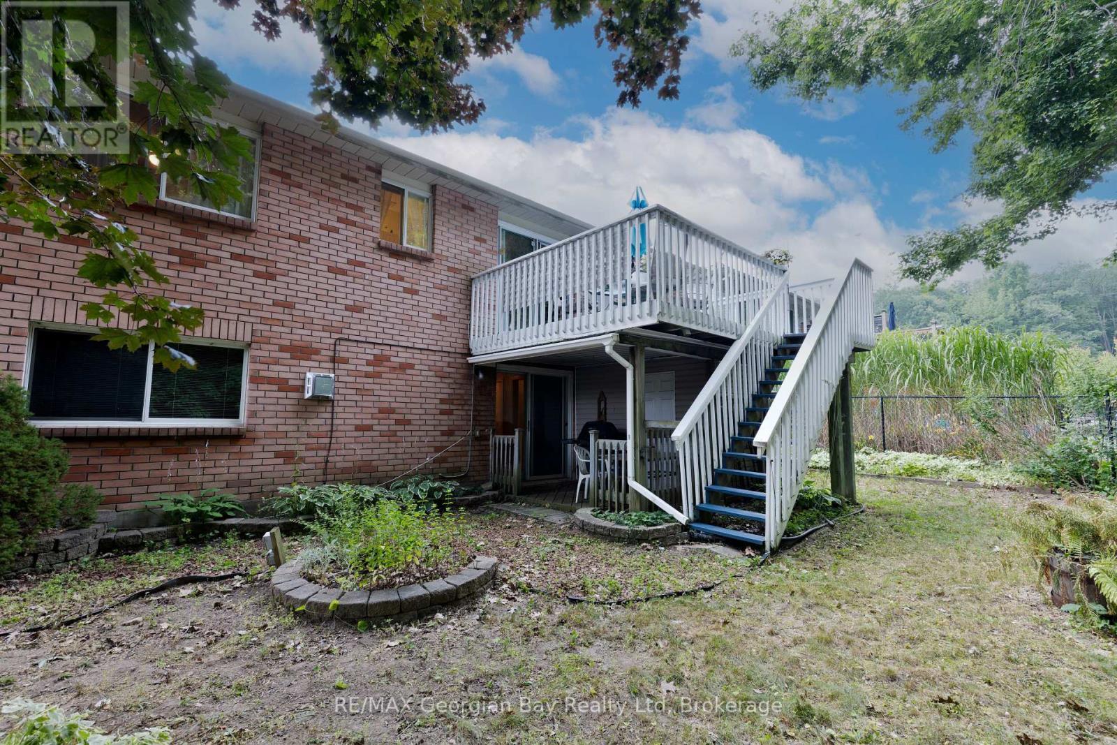 1057 Dina Crescent, Midland, ON - Outdoor With Deck Patio Veranda