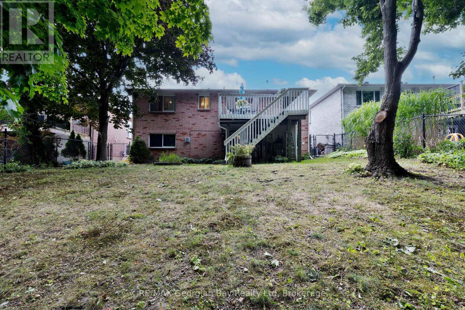 1057 Dina Crescent, Midland, ON - Outdoor