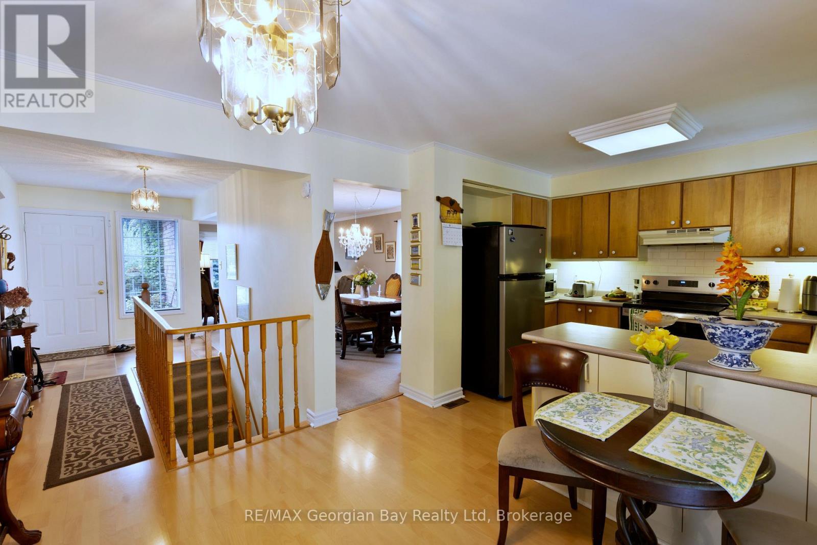 1057 Dina Crescent, Midland, ON - Indoor Photo Showing Kitchen