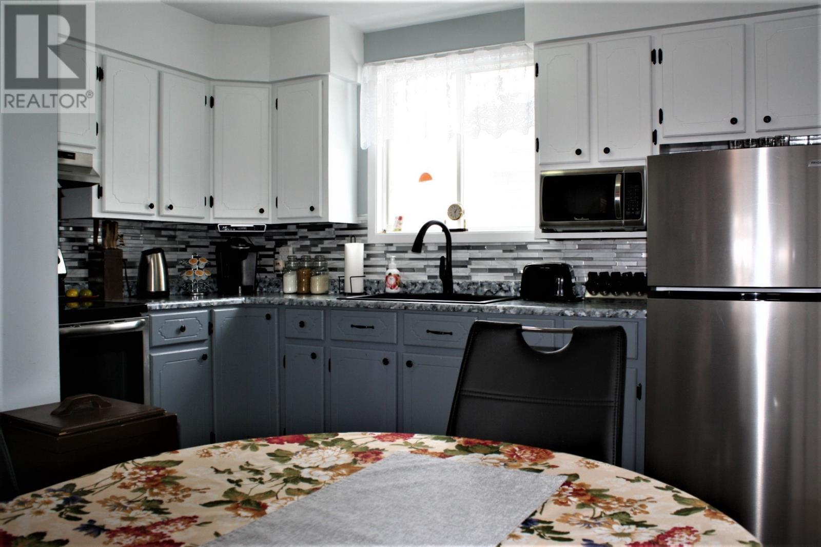 158 Country Road, Corner Brook, NL - Indoor Photo Showing Kitchen