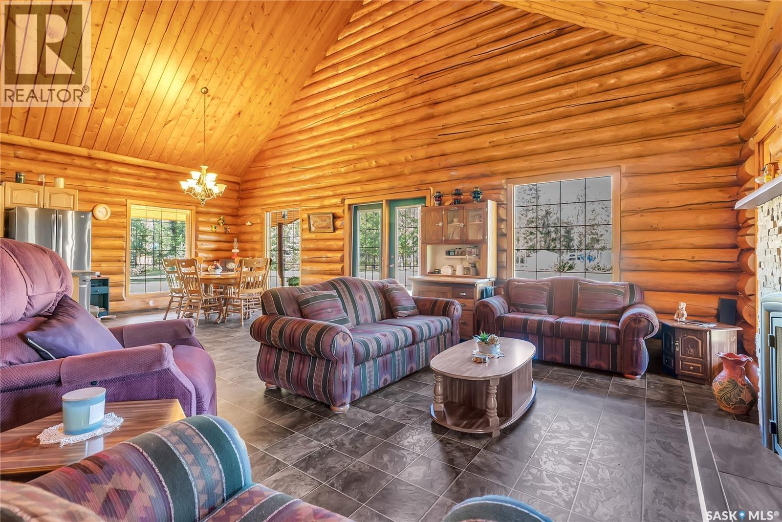 Bergen Acreage, Torch River Rm No. 488, SK - Indoor Photo Showing Living Room