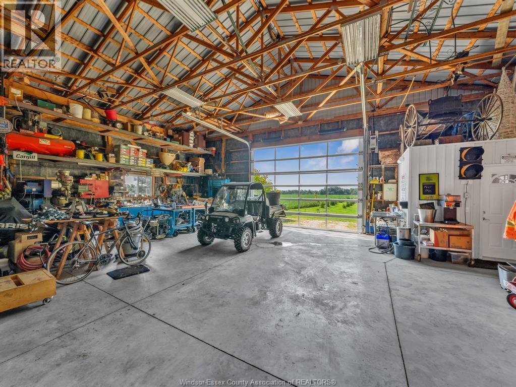 2310 Hickson Rd, Leamington, ON - Indoor Photo Showing Garage