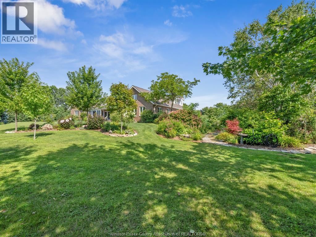 2310 Hickson Rd, Leamington, ON - Outdoor