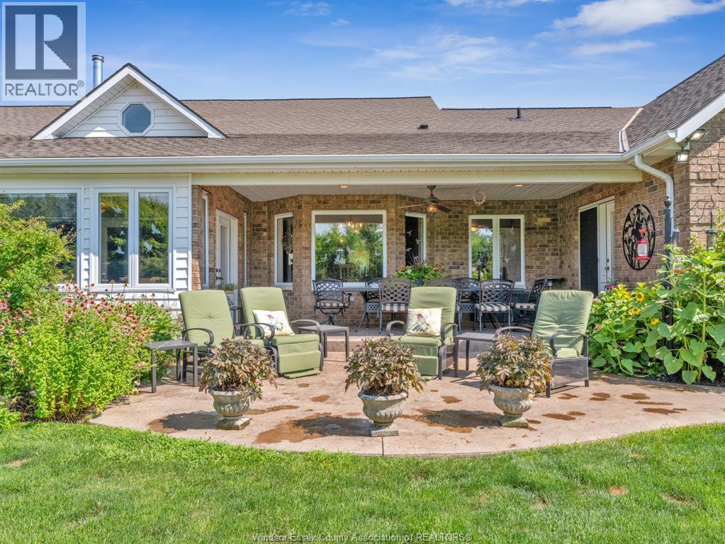 2310 Hickson Rd, Leamington, ON - Outdoor With Deck Patio Veranda