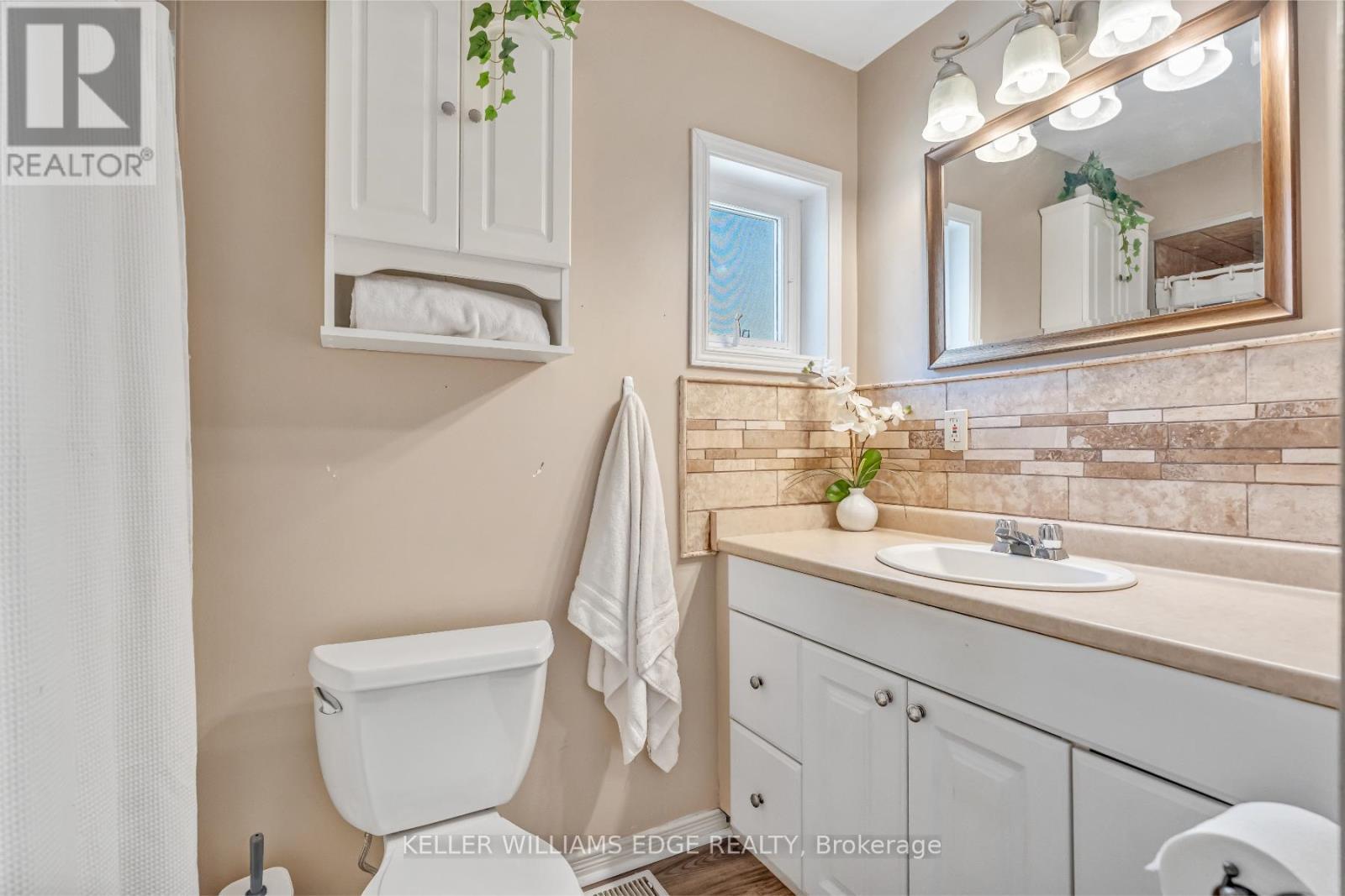 177 Young Street, Hamilton, ON