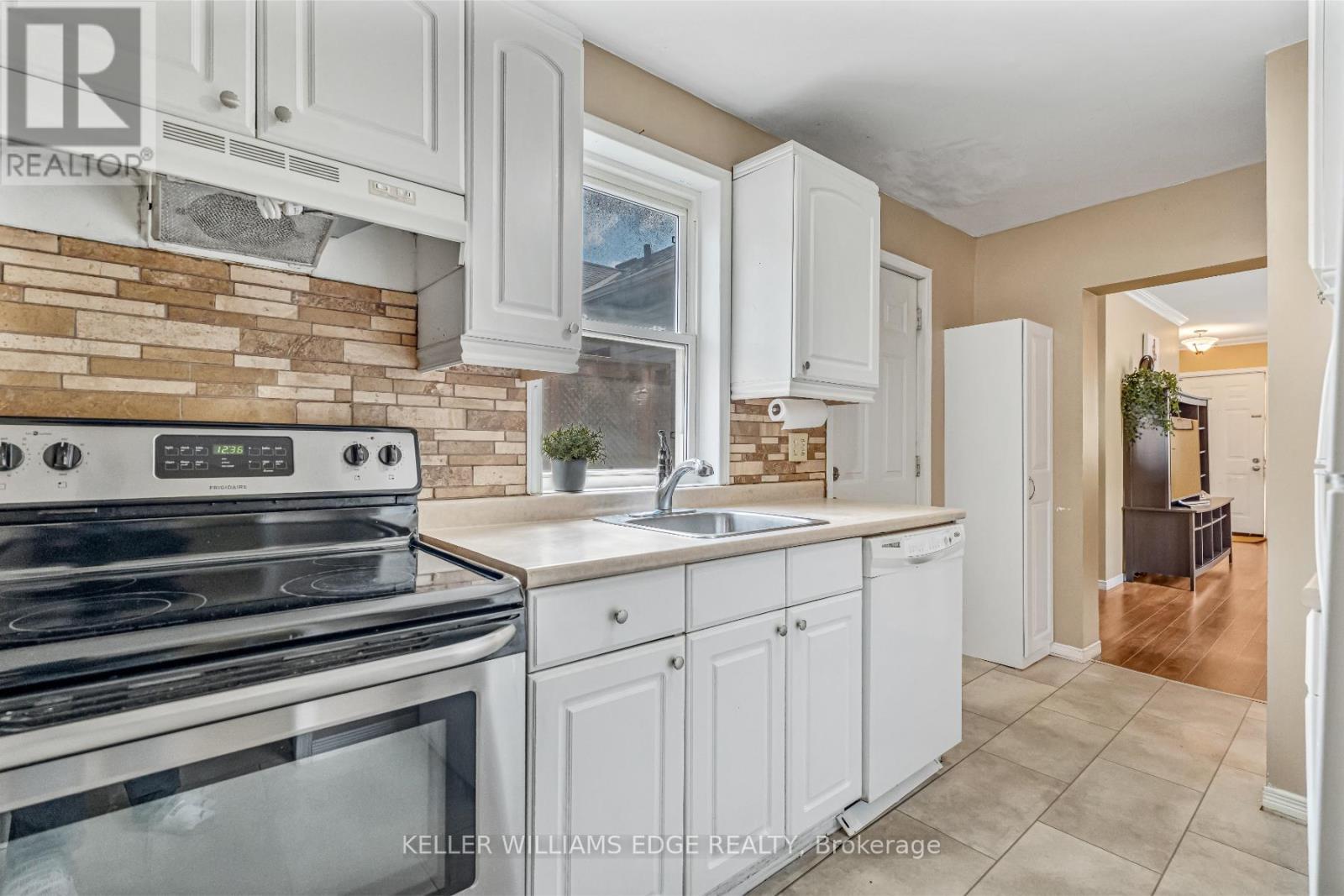 177 Young Street, Hamilton, ON