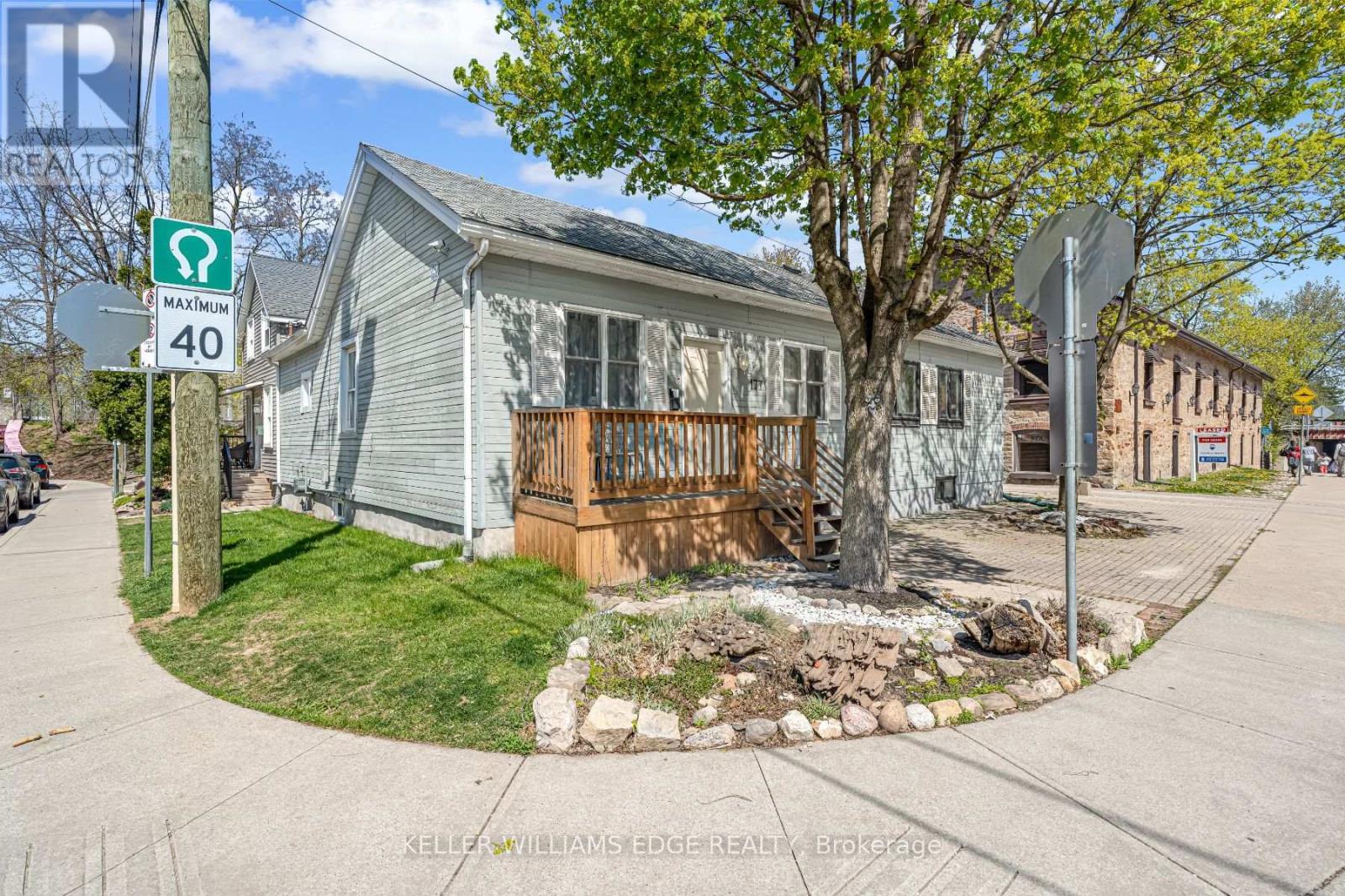 177 Young Street, Hamilton, ON