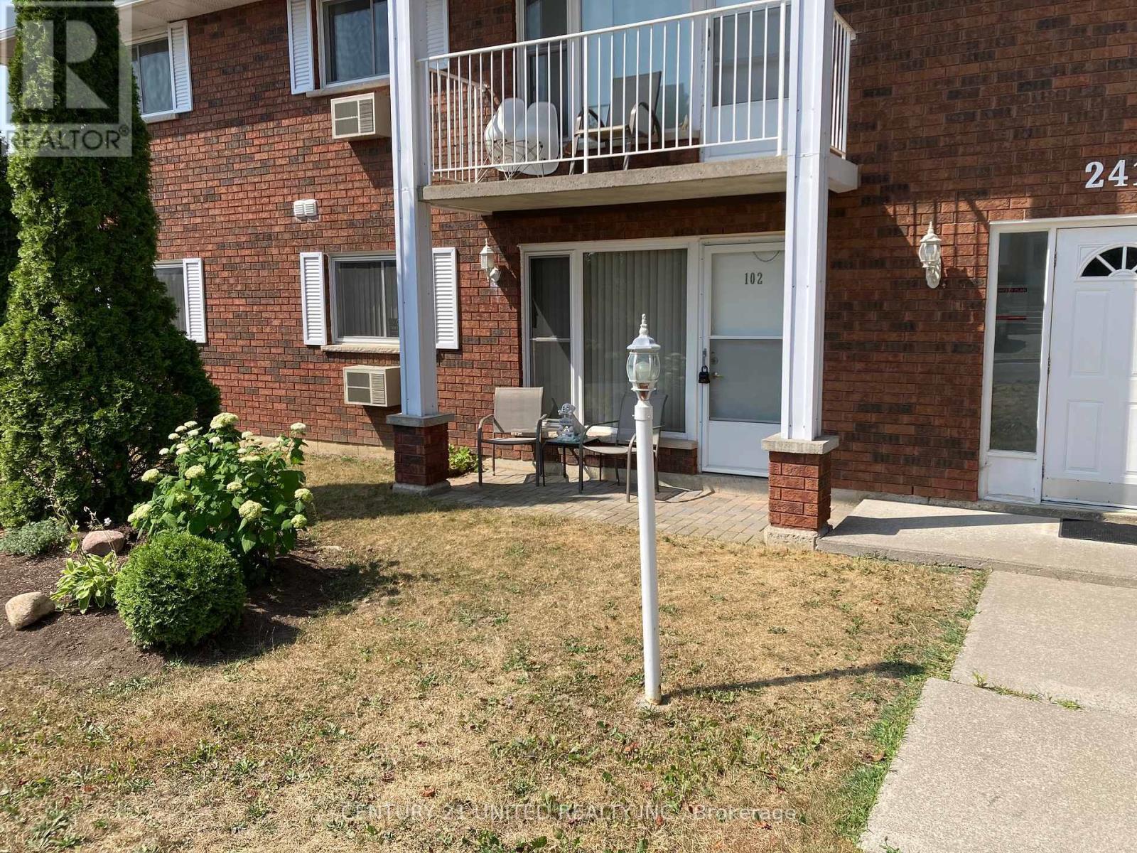 102 - 2418 Mountland Drive, Peterborough (Monaghan Ward 2), ON - Outdoor With Exterior