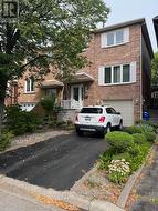 102 SWINTON CRESCENT Vaughan, ON L4J 3V5