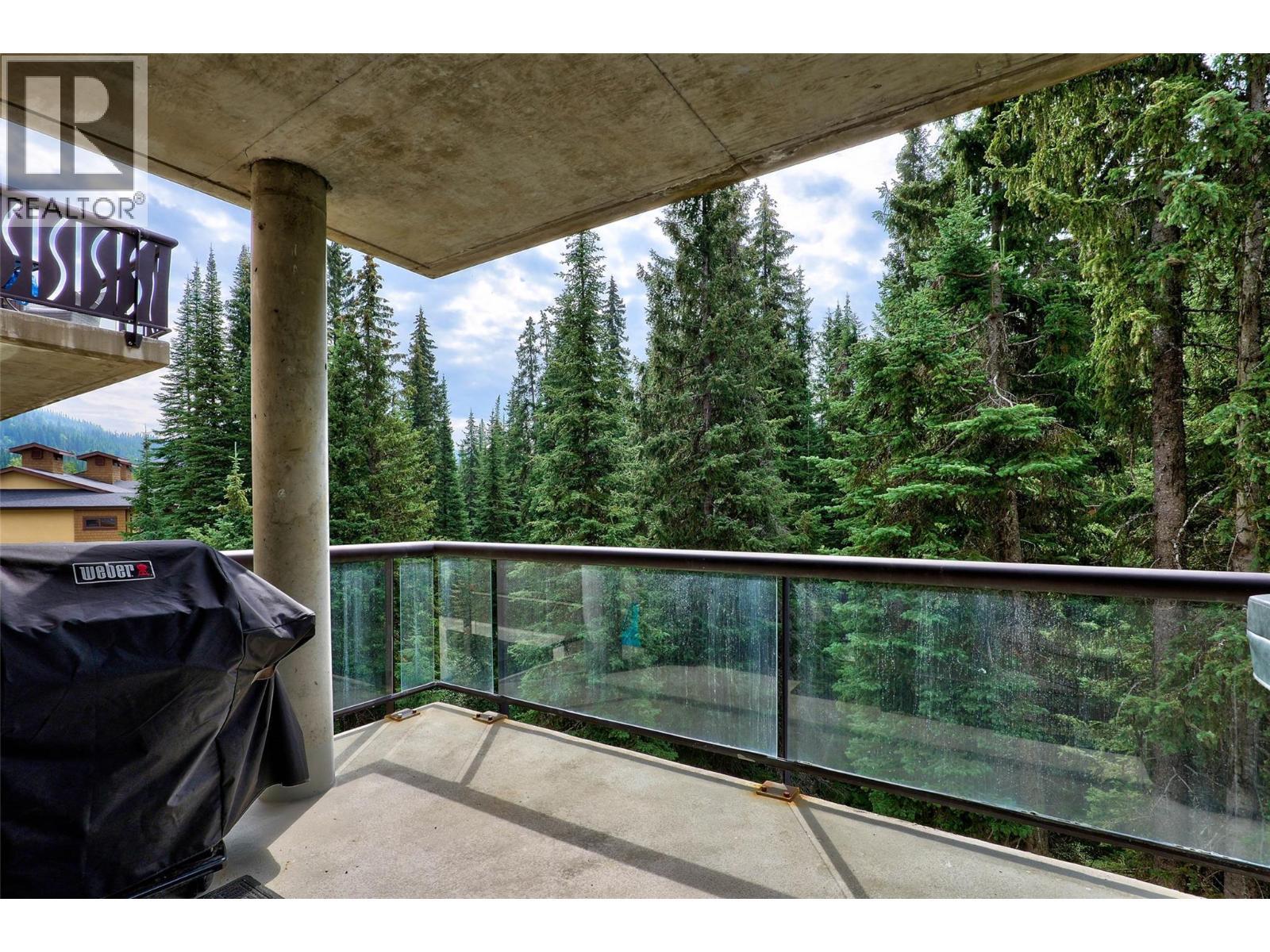 3270 Village Way Unit# 304, Sun Peaks, BC - Outdoor With Exterior