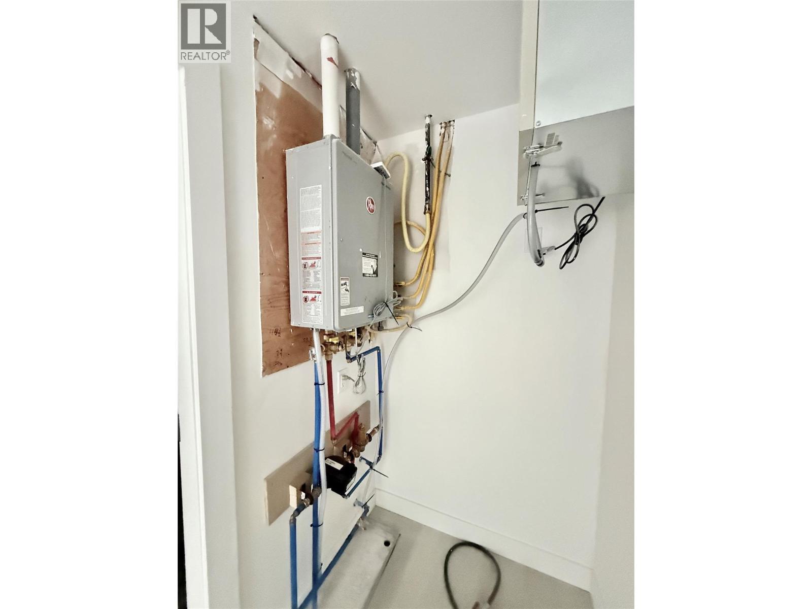 937 Spillway Road Unit# 204, Oliver, BC -