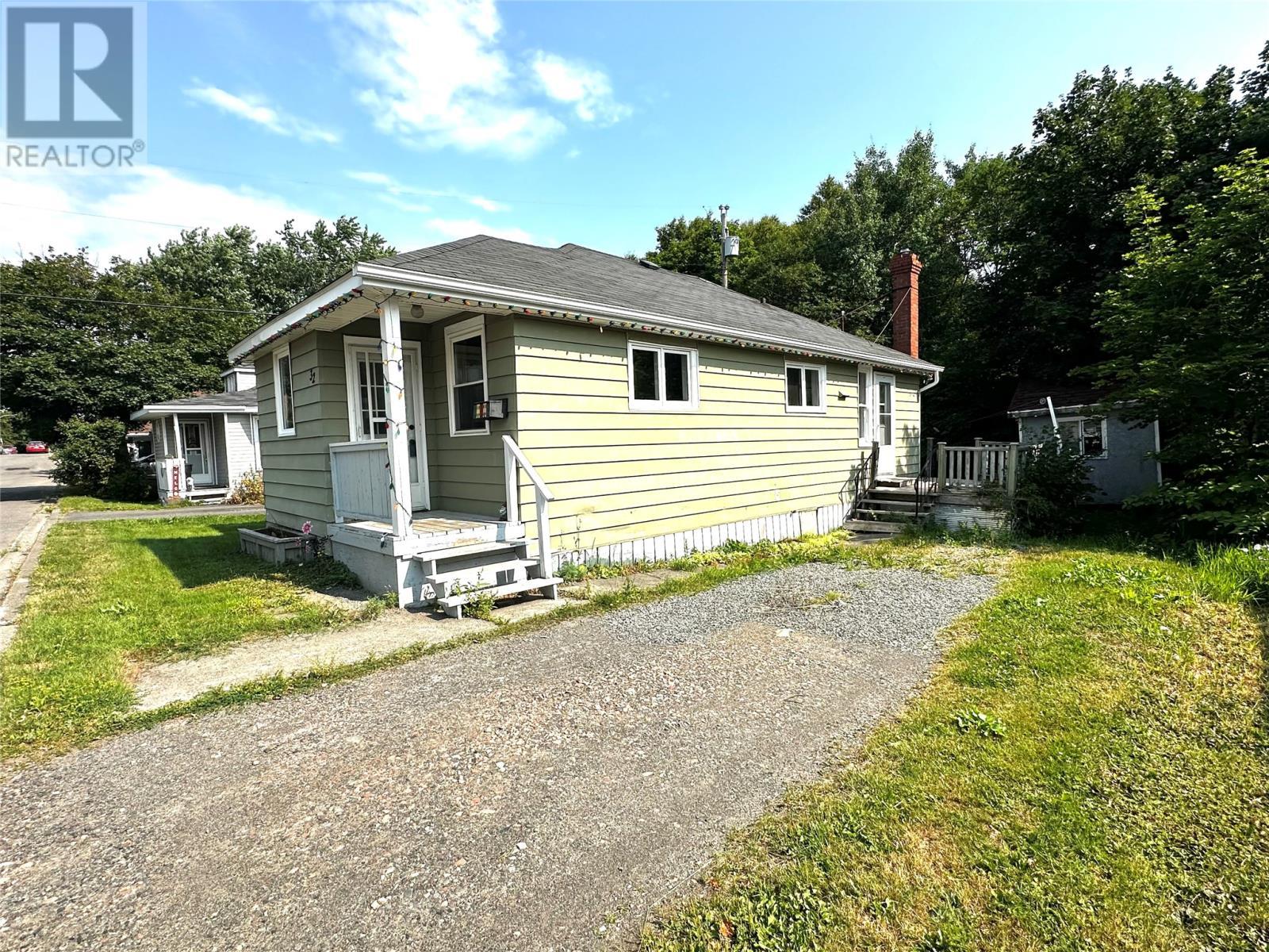 32 Beaumont Avenue, Grand Falls-Windsor, NL - Outdoor
