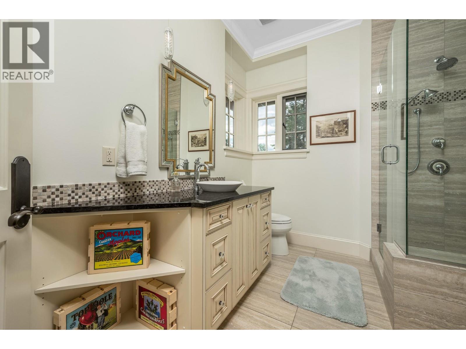 602 Falcon Point Way, Vernon, BC - Indoor Photo Showing Bathroom