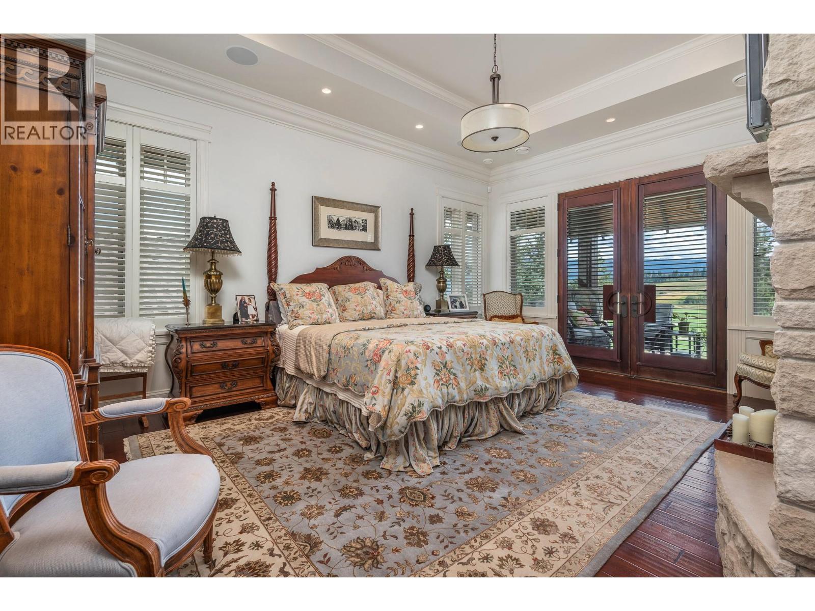 602 Falcon Point Way, Vernon, BC - Indoor Photo Showing Bedroom