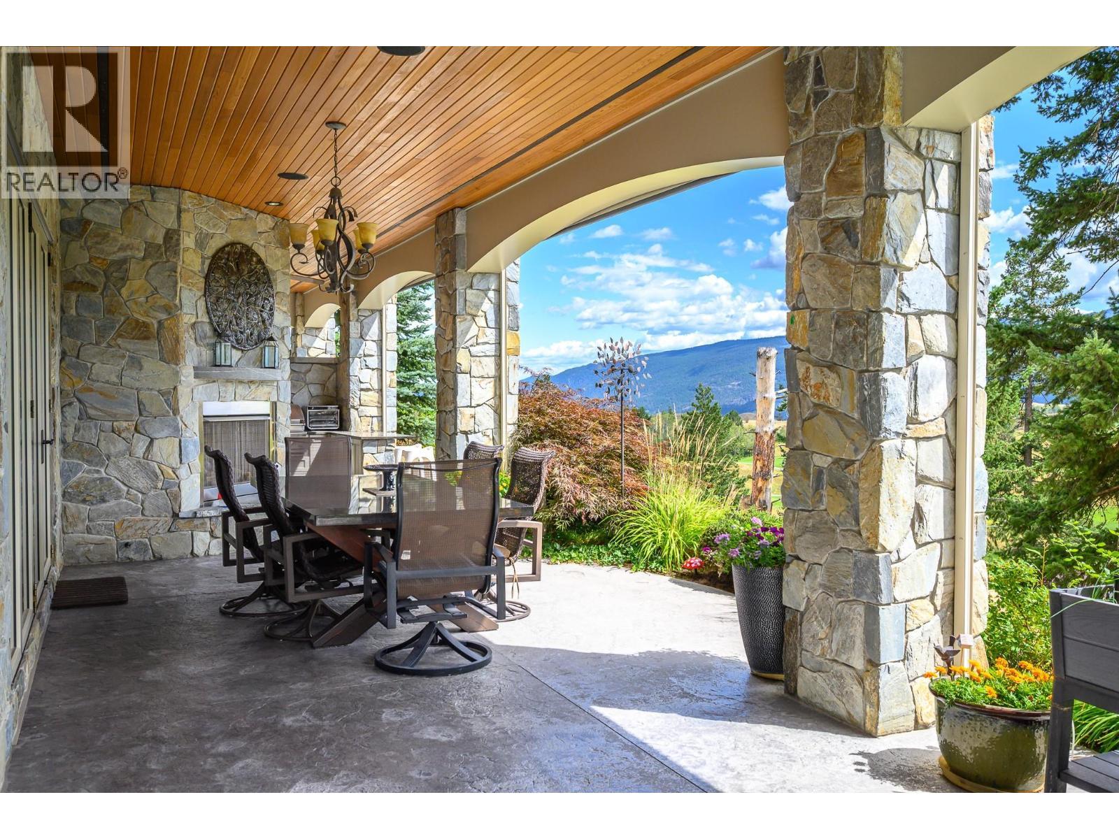 602 Falcon Point Way, Vernon, BC - Outdoor With Deck Patio Veranda With Exterior