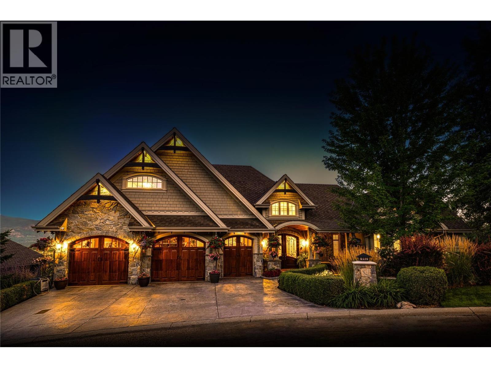 602 Falcon Point Way, Vernon, BC - Outdoor With Facade