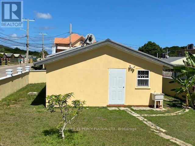 2 Moltan Close E, Jamaica, ON - Outdoor