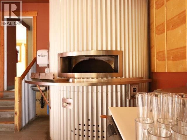 5987 Lund, Powell River, BC - Indoor Photo Showing Other Room