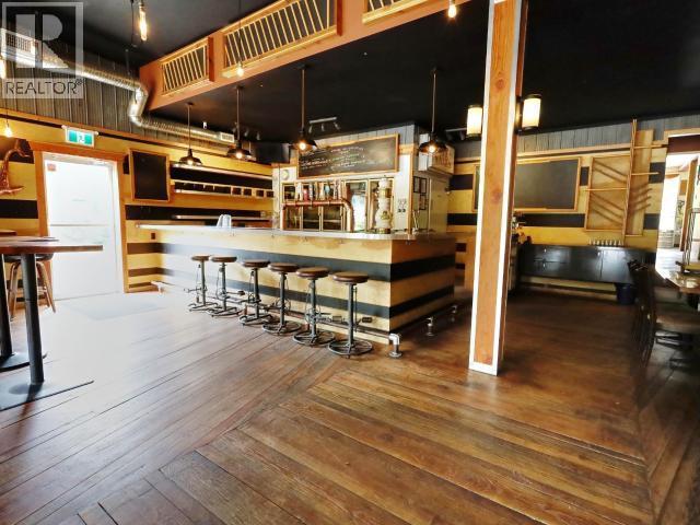 5987 Lund, Powell River, BC - Indoor