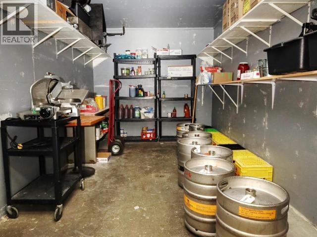 5987 Lund, Powell River, BC - Indoor