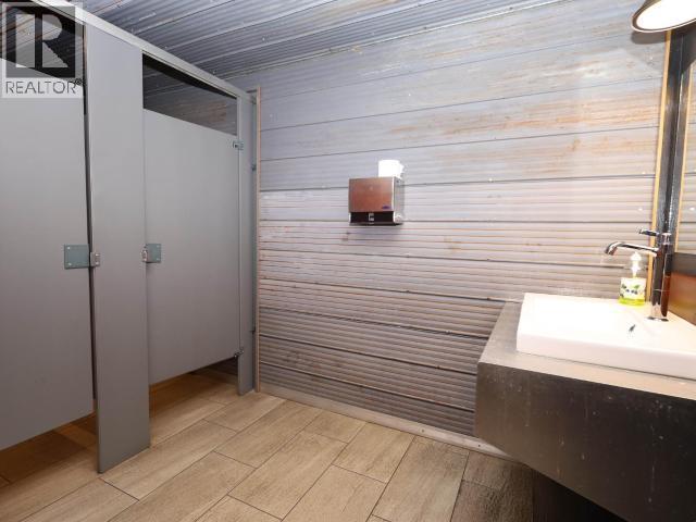 5987 Lund, Powell River, BC - Indoor Photo Showing Other Room