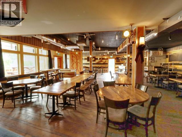 5987 Lund, Powell River, BC - Indoor Photo Showing Dining Room