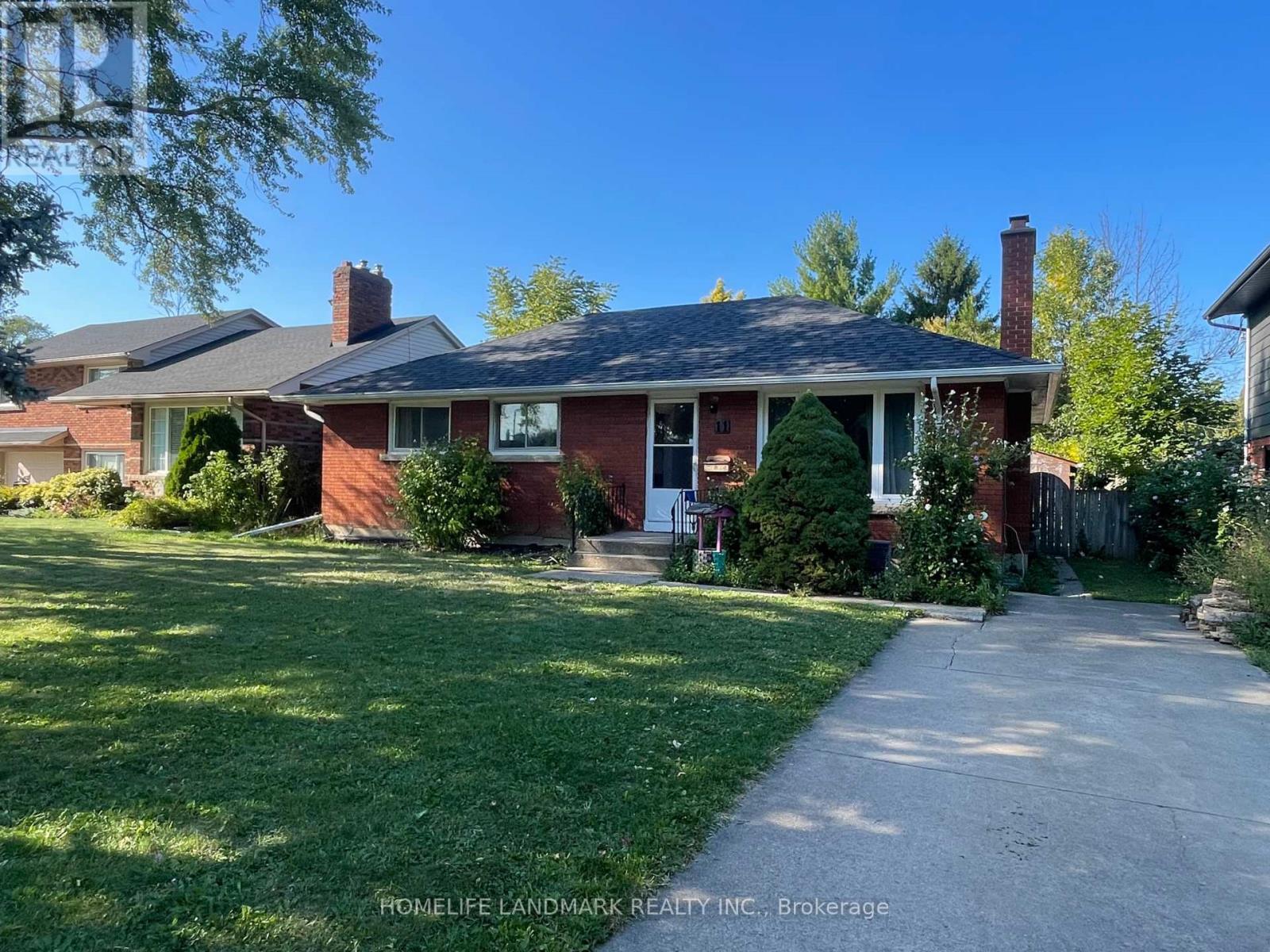 11 Byrne Boulevard, St. Catharines, ON - Outdoor