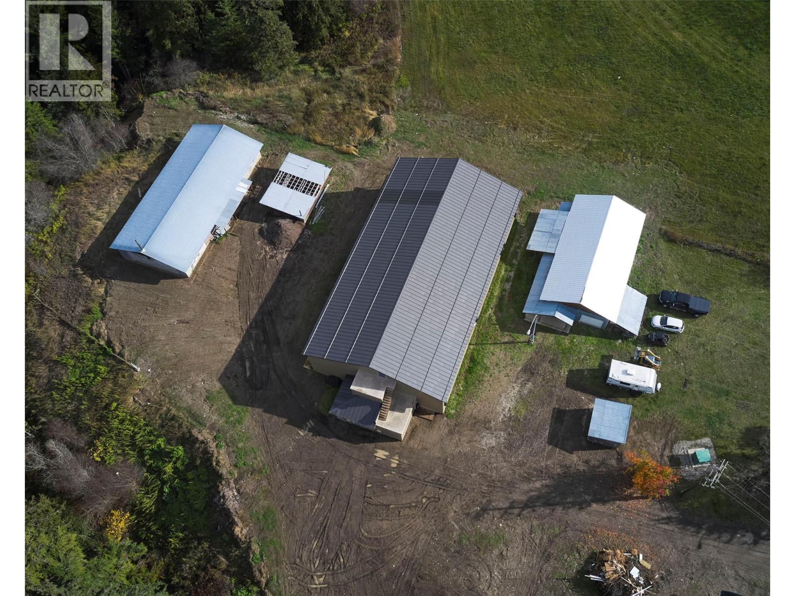 2234 Tappen Notch Hill Road, Tappen, BC - Outdoor