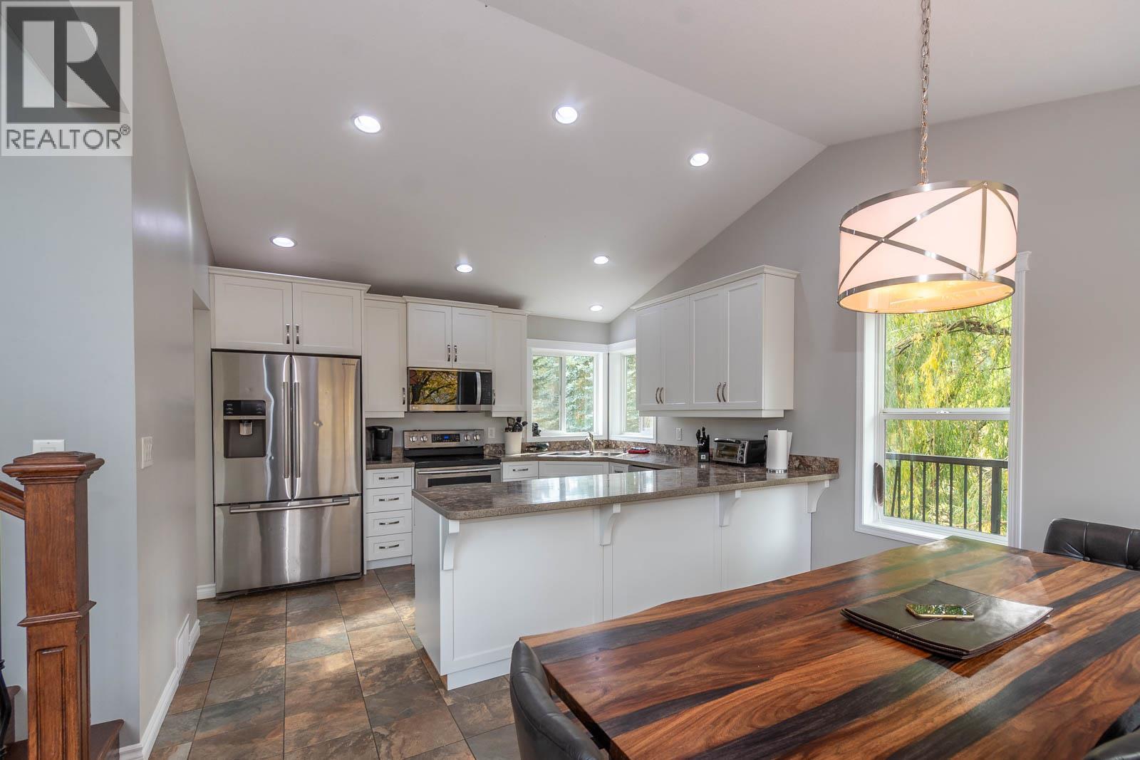 Dining Room 1 - 2234 Tappen Notch Hill Road, Tappen, BC - Indoor