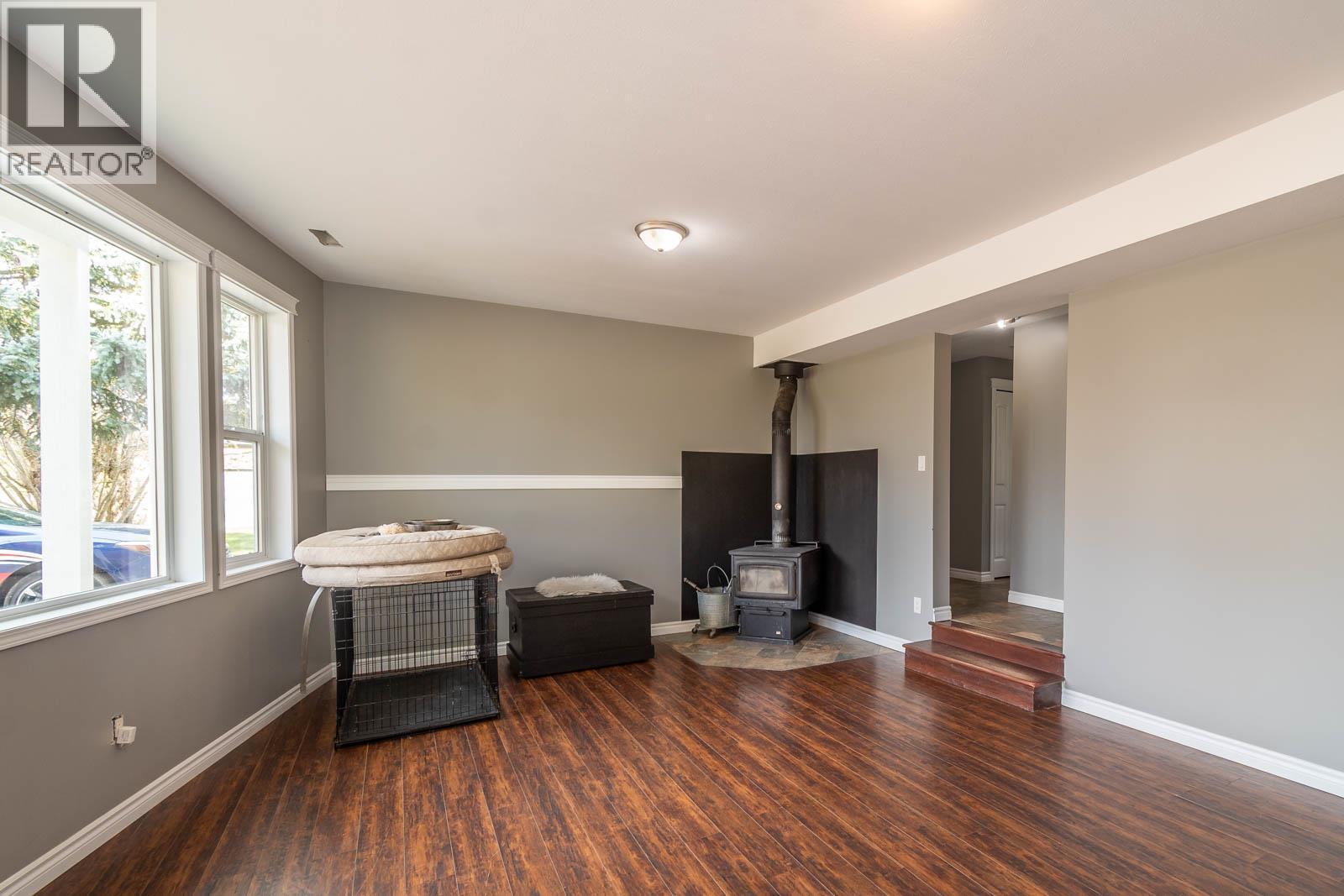 Living Room - 2234 Tappen Notch Hill Road, Tappen, BC - Indoor Photo Showing Other Room