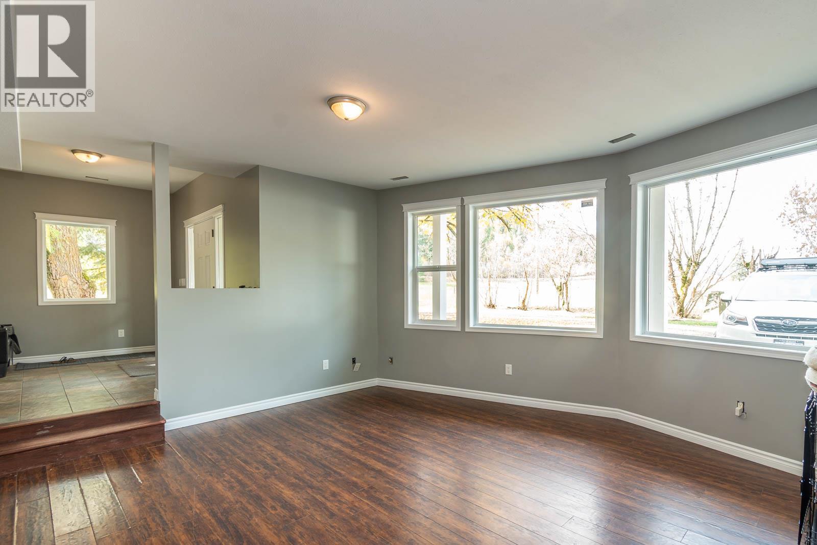 Living Room - 2234 Tappen Notch Hill Road, Tappen, BC - Indoor Photo Showing Other Room