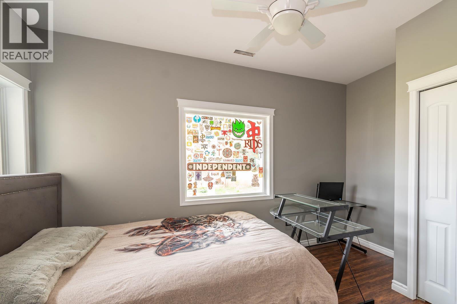 Lower Floor Bedroom 2 - 2234 Tappen Notch Hill Road, Tappen, BC - Indoor Photo Showing Bedroom