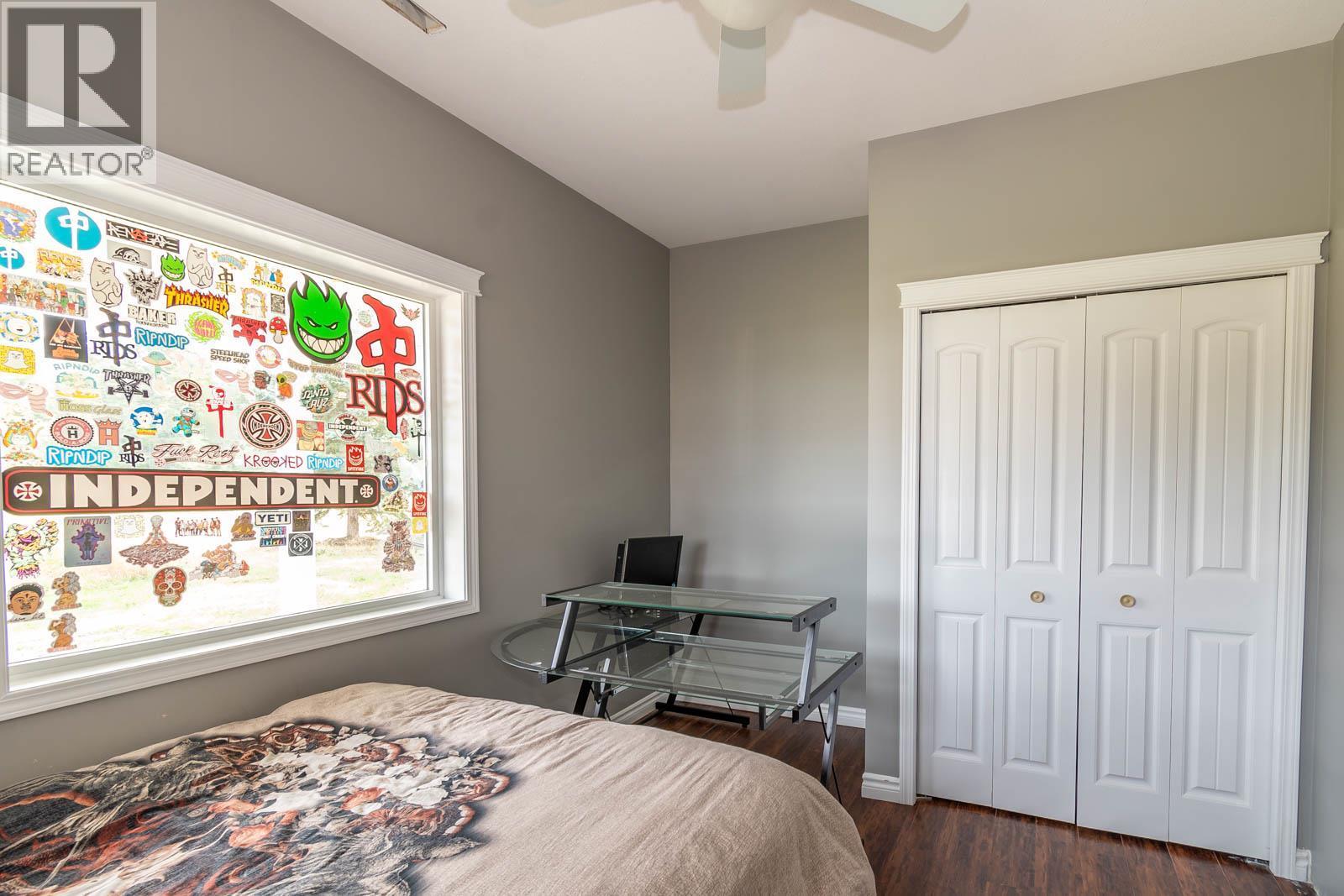 Lower Floor Bedroom 2 - 2234 Tappen Notch Hill Road, Tappen, BC - Indoor Photo Showing Bedroom
