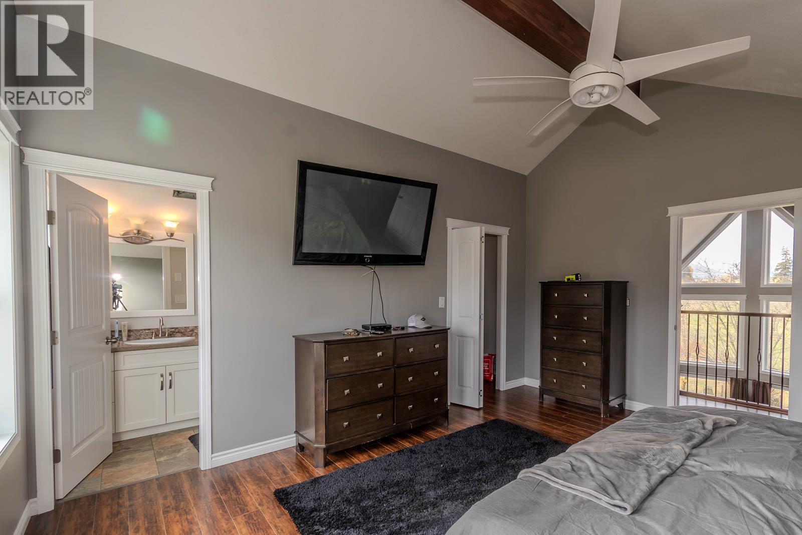Primary Bedroom - 2234 Tappen Notch Hill Road, Tappen, BC - Indoor Photo Showing Bedroom
