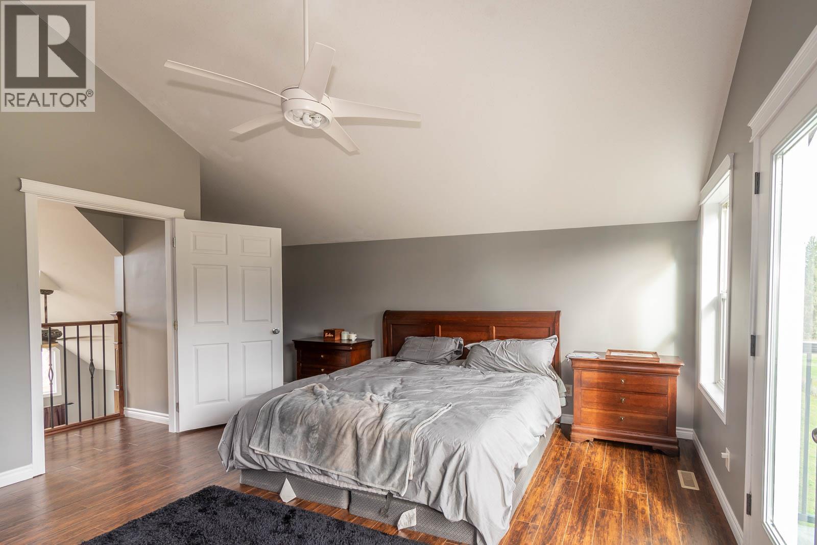 Primary Bedroom - 2234 Tappen Notch Hill Road, Tappen, BC - Indoor Photo Showing Bedroom