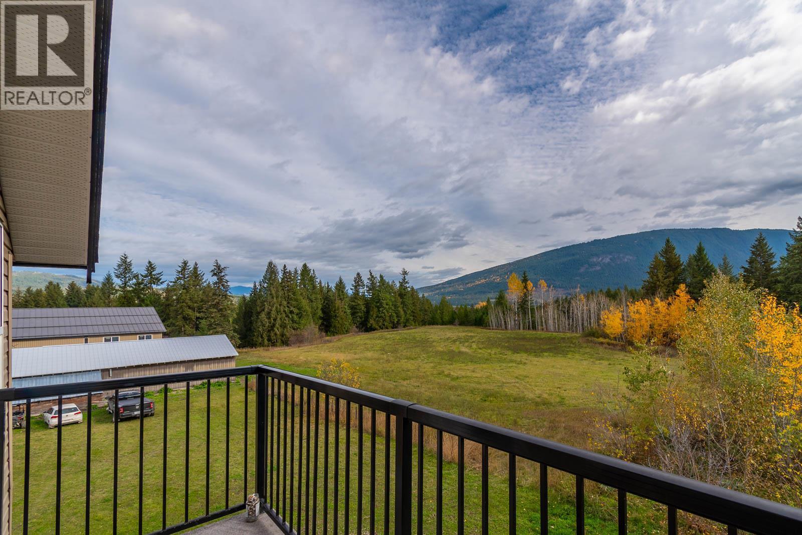 Deck off Primary Bedroom - 2234 Tappen Notch Hill Road, Tappen, BC - Outdoor