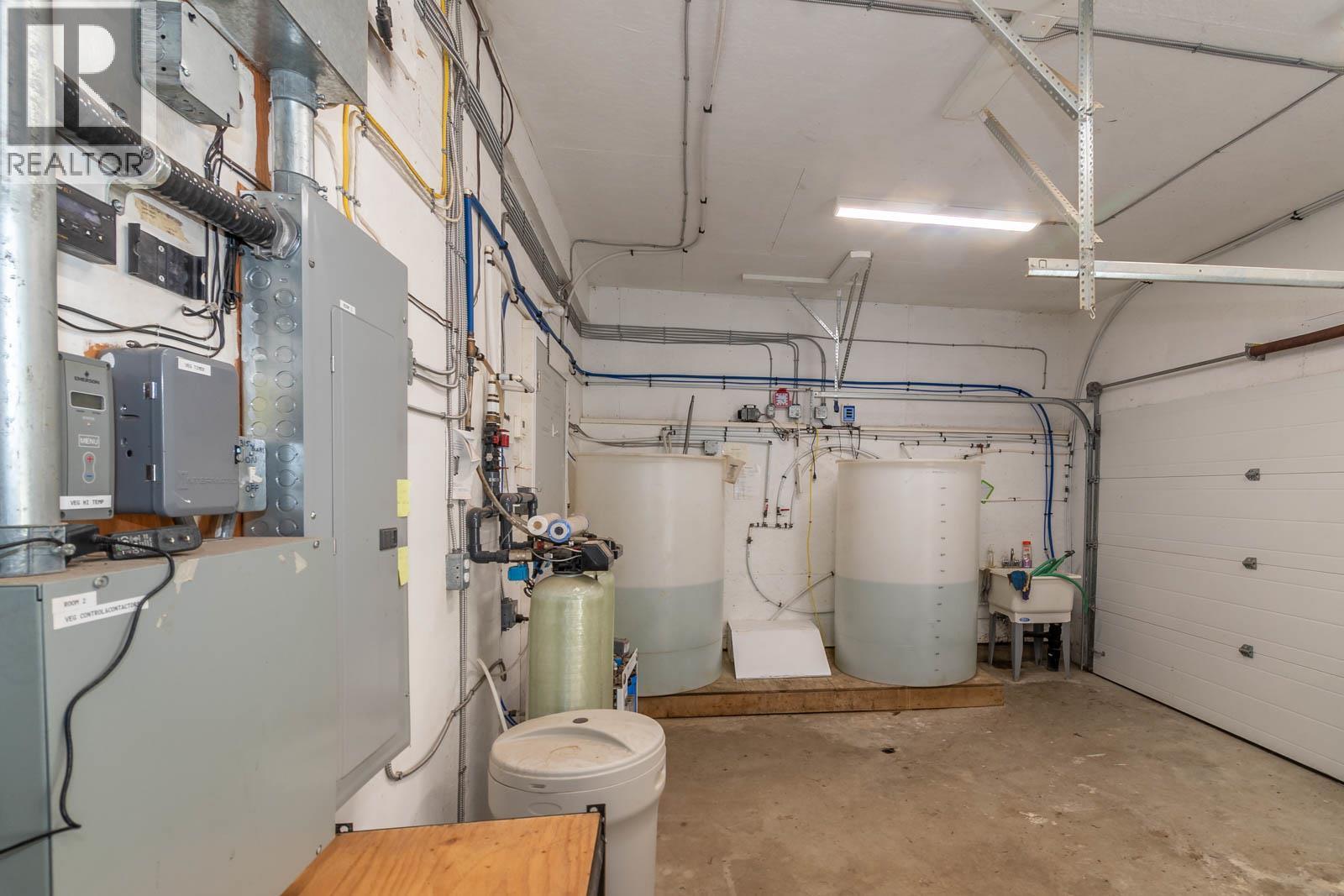 2234 Tappen Notch Hill Road, Tappen, BC - Indoor Photo Showing Garage