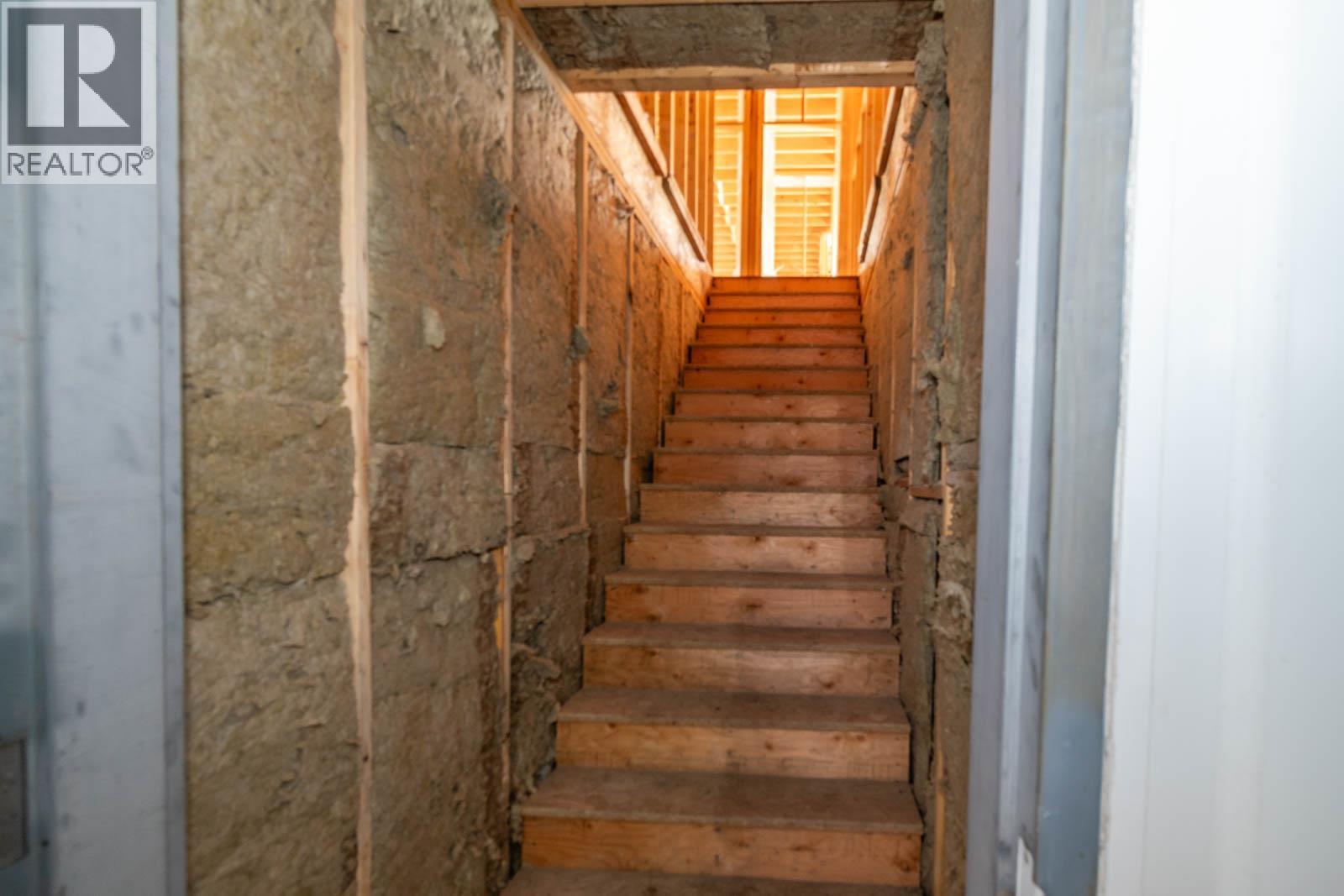2234 Tappen Notch Hill Road, Tappen, BC - Indoor Photo Showing Other Room