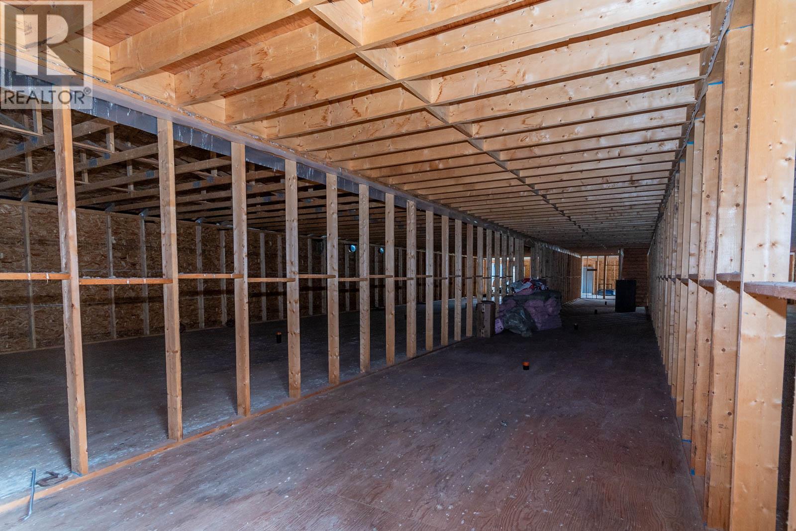 2234 Tappen Notch Hill Road, Tappen, BC - Indoor Photo Showing Other Room