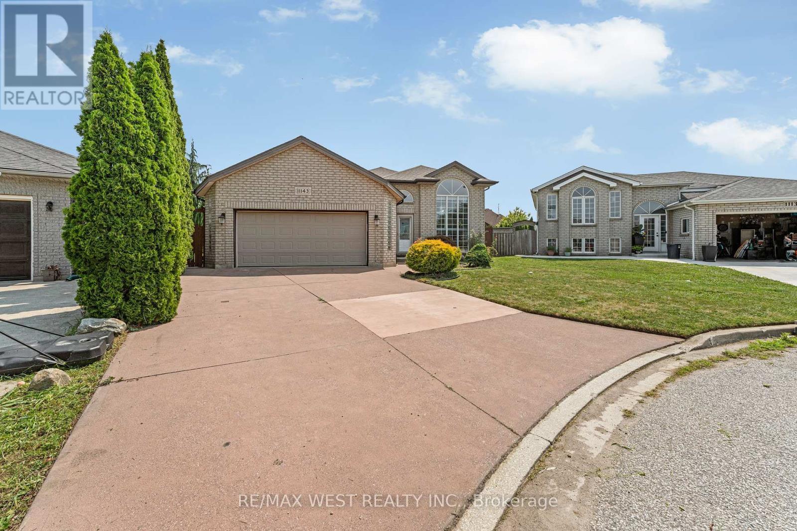 11143 Ancona Crescent, Windsor, ON - Outdoor